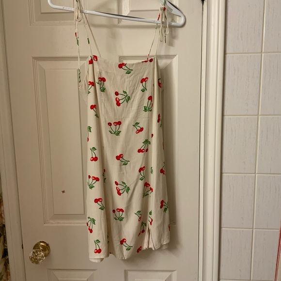 Privacy Please Grover Cherry Dress - Picture 3 of 6